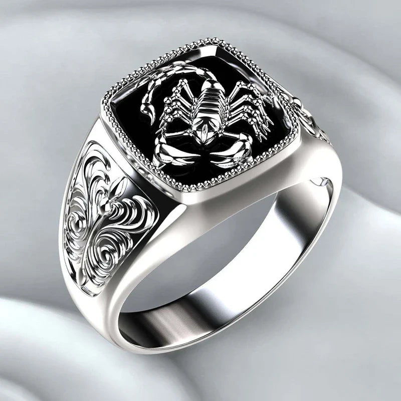 Viking Nordic Giant Wolf Ring