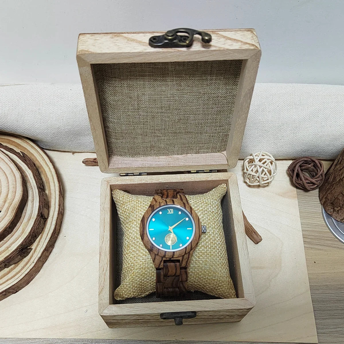 Women Fashion Quartz Wristwatches Wedding Day Anniversary Gift Wood Viking Watch