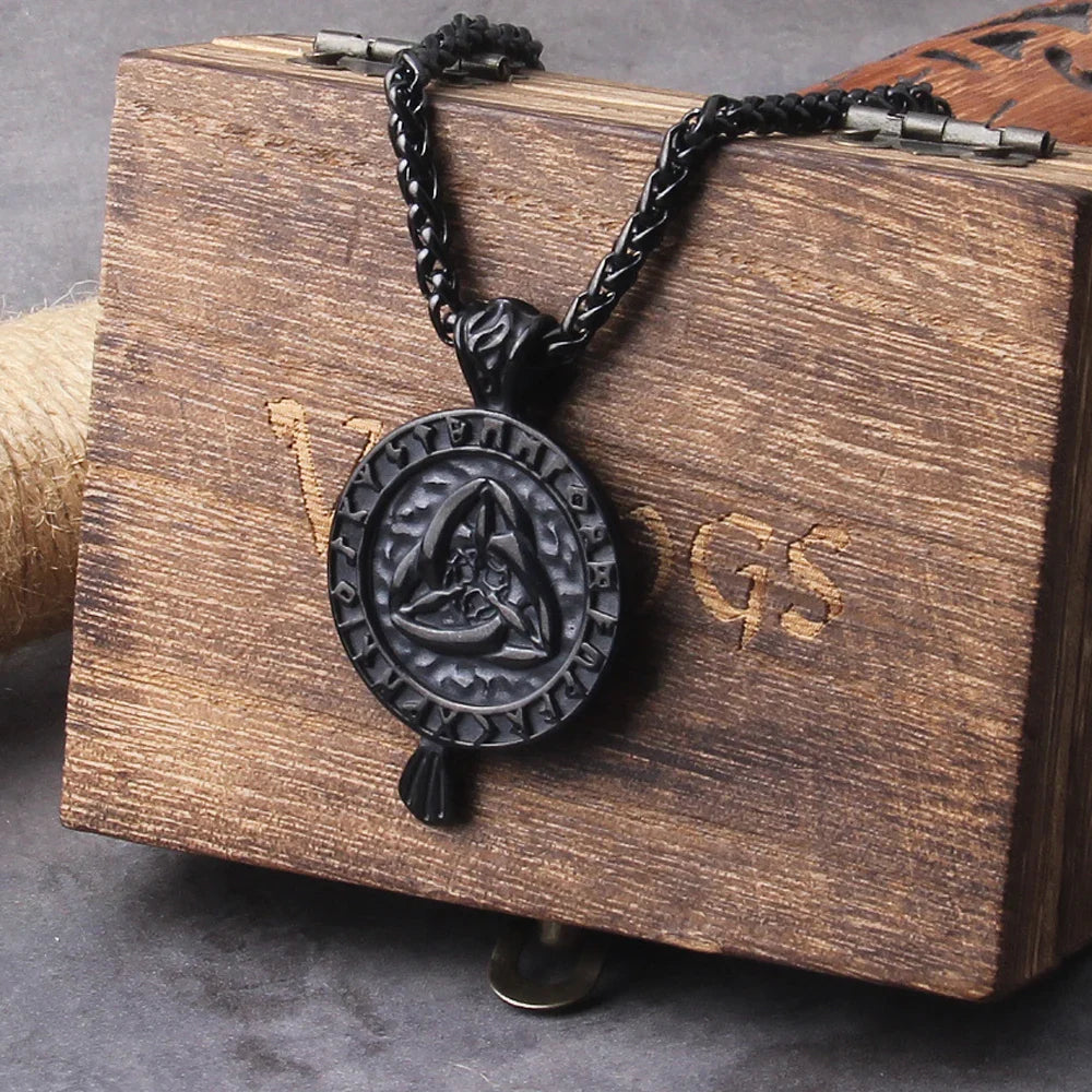 Simple Compact and Exquisite Crow Raven Eagle Viking Necklace