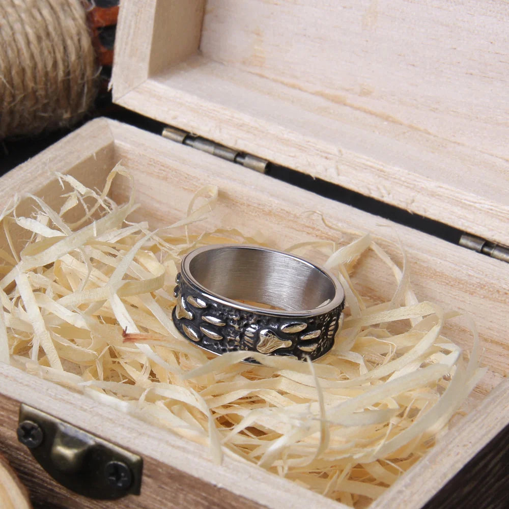 Bear Claw Viking Ring