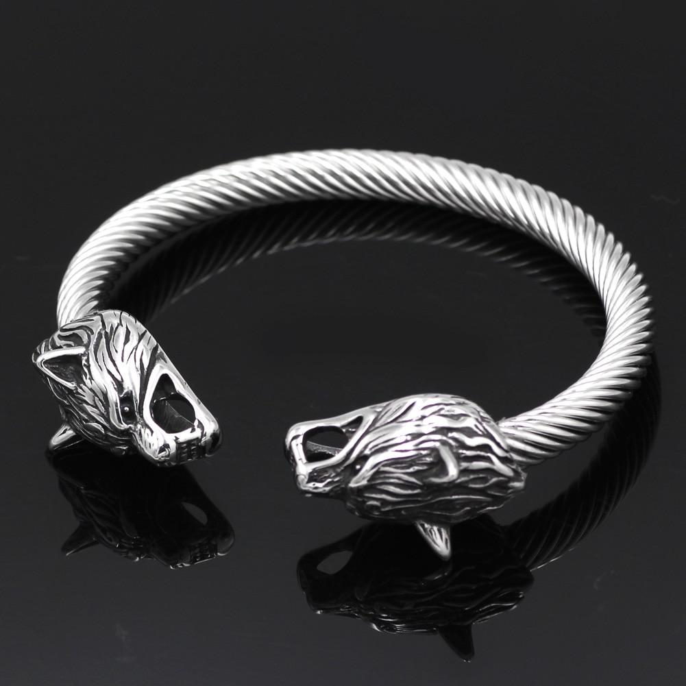 Viking Armring With Wolf Heads Design