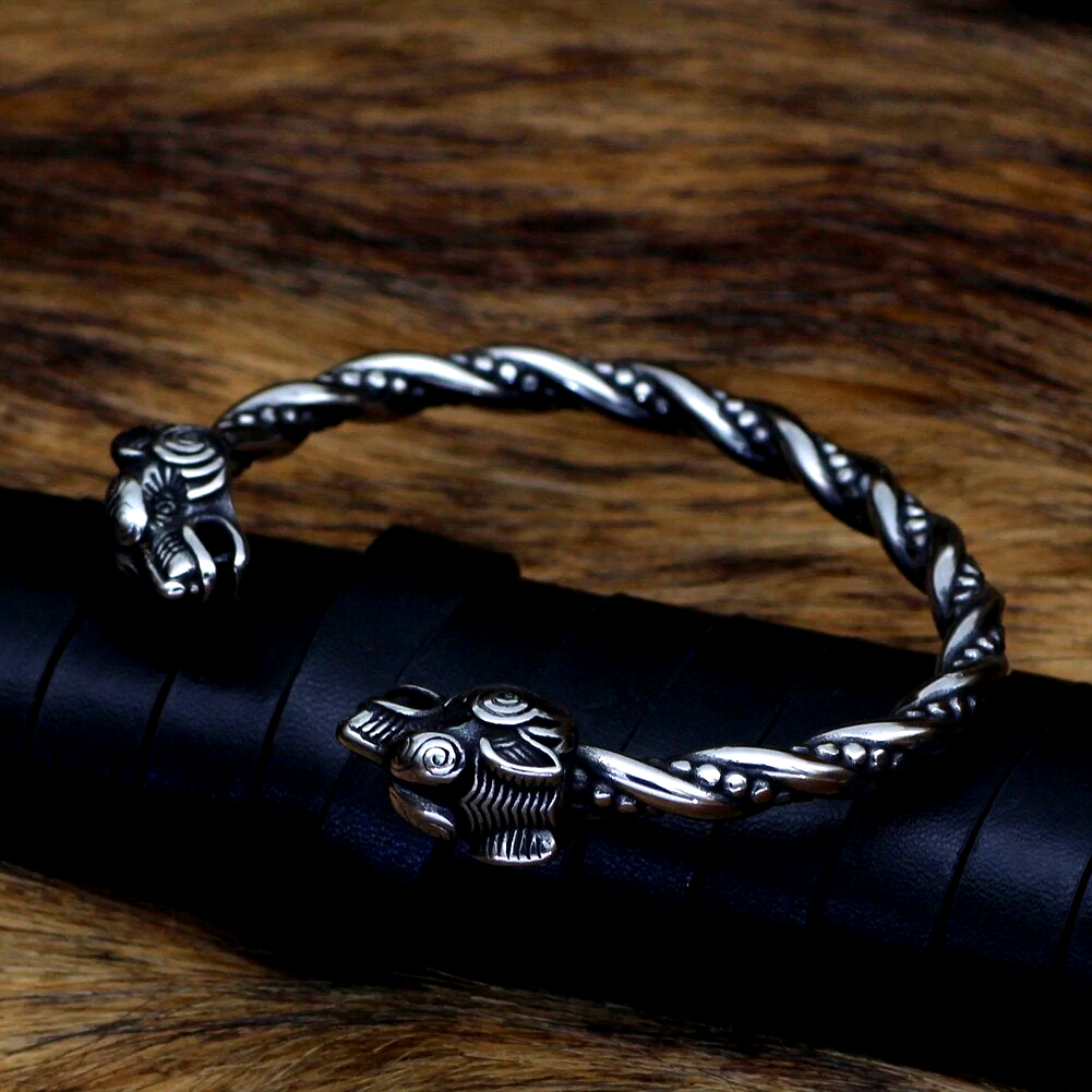 Viking Bracelet - Nordic Wolf