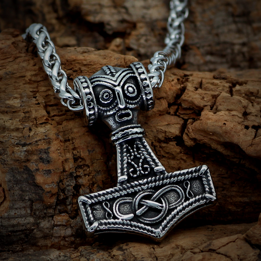 Thors Hammer Necklace - Scandinavian Style