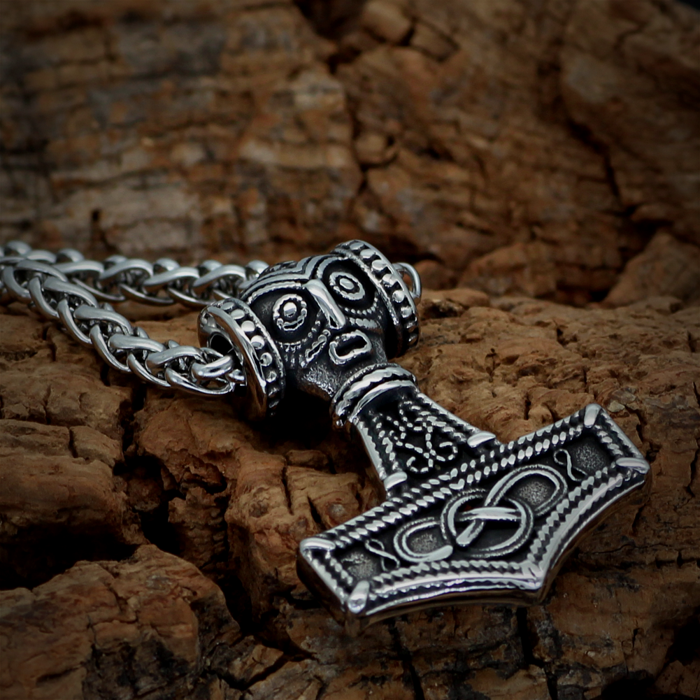 Thors Hammer Necklace - Scandinavian Style