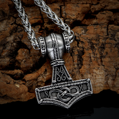 Thors Hammer Necklace - Scandinavian Style