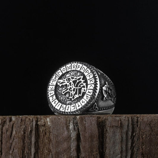 Viking Ring - Wolf Runic circle