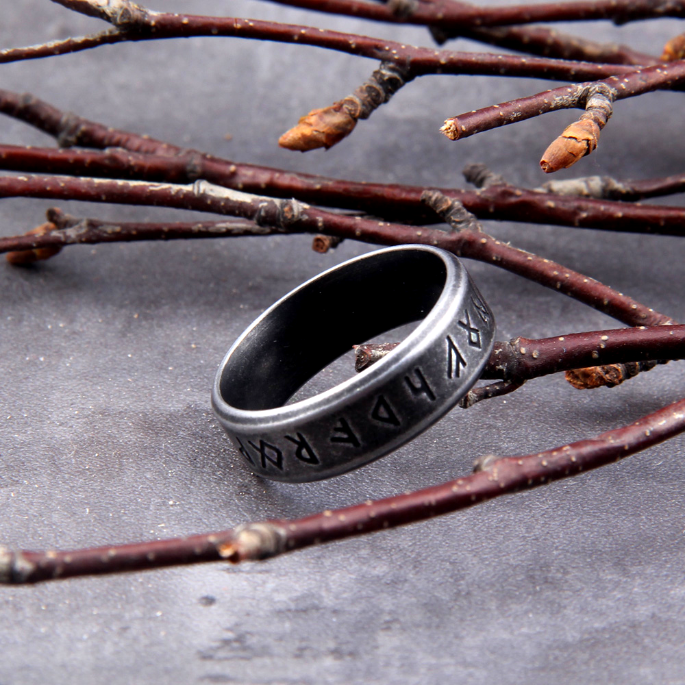 Viking Ring - Runic inscriptions