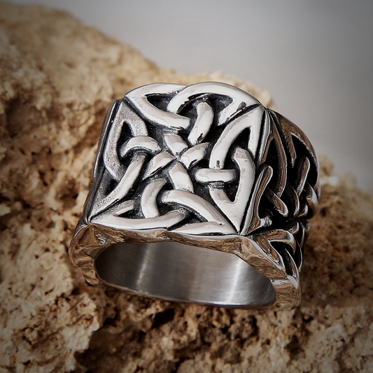 Viking Ring - Knotted Pattern